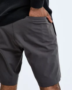 Stretch Warp Knit Standard Coach's Short 9
